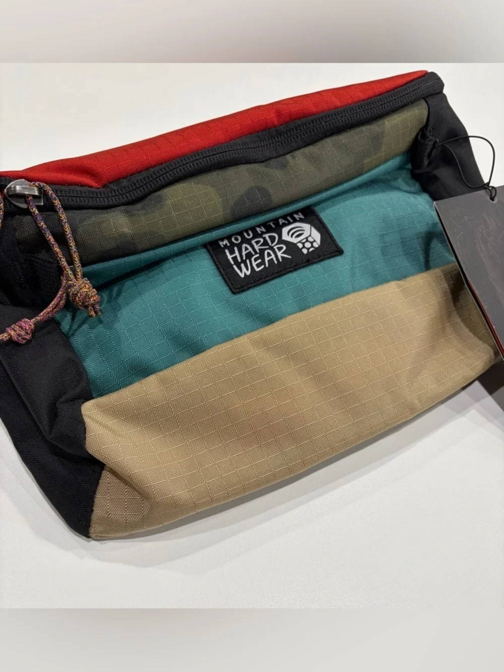 Mountain Hardwear Camp 4 Hip Pack Red Blue Black NWT Hiking Travel